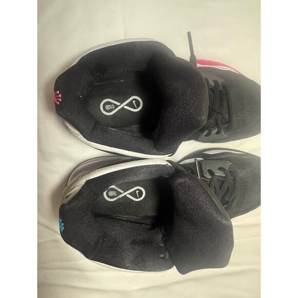 Nike Kyrie Infinity 8.5Y (Women’s 10 / Men’s 8.5) Basketball Shoes - Picture 7 of 8